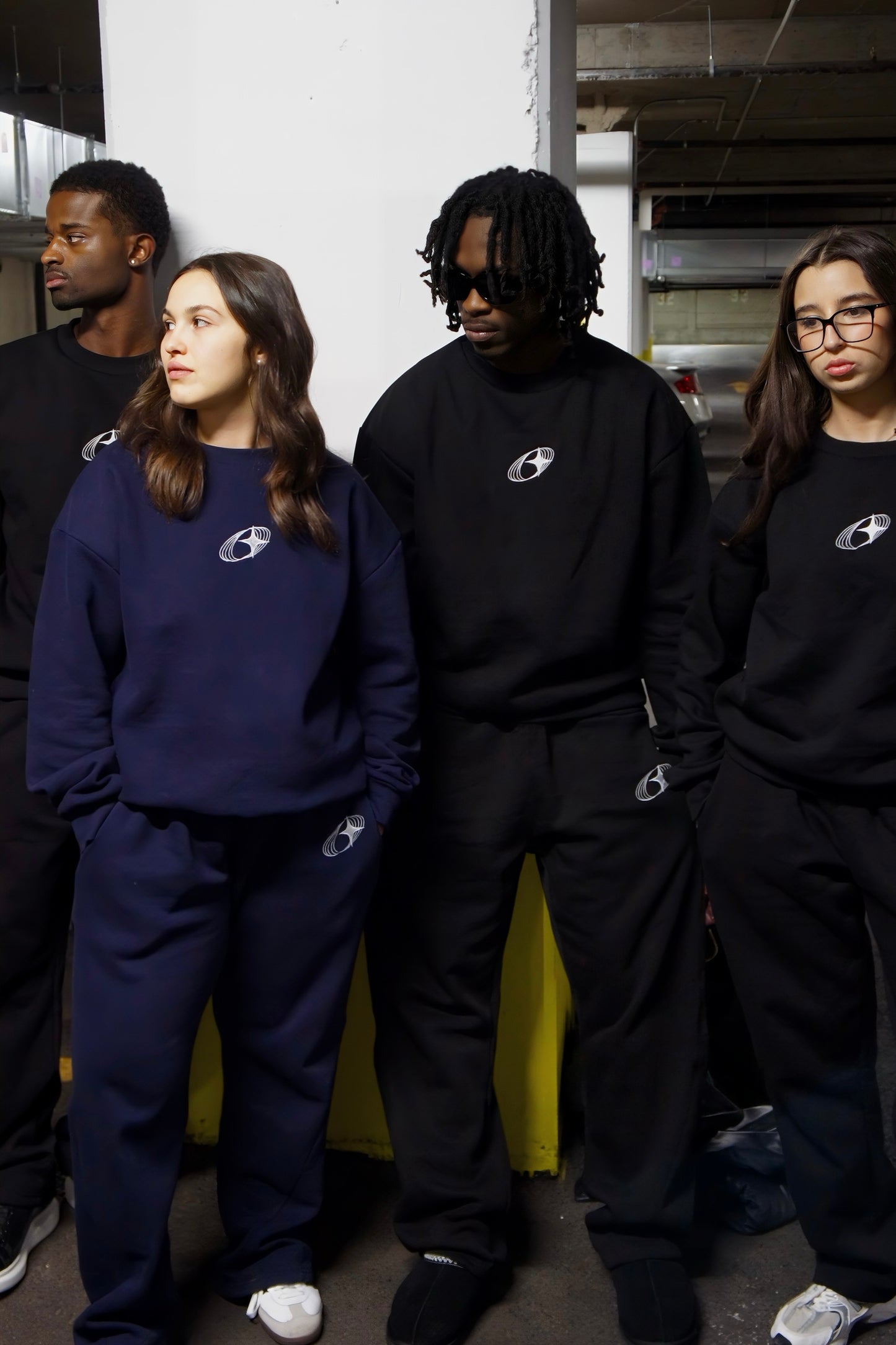 URBAN AESTHETICS BLACK SWEATPANTS Storing