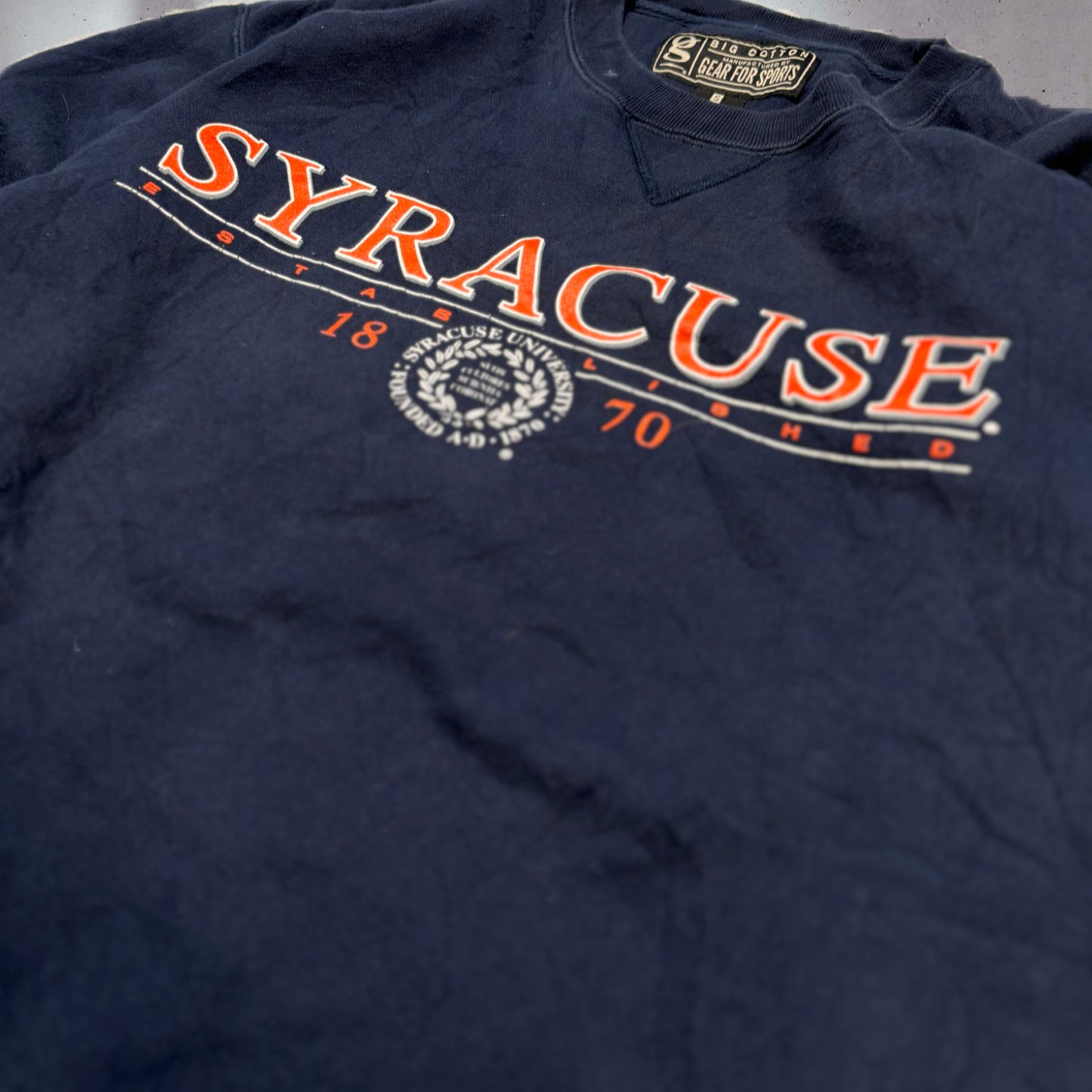 Syracuse sweatshirt (S) Storing