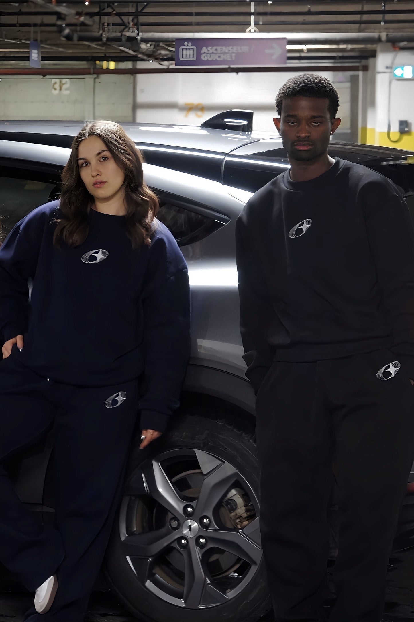 URBAN AESTHETICS BLUE SWEATSHIRT Storing