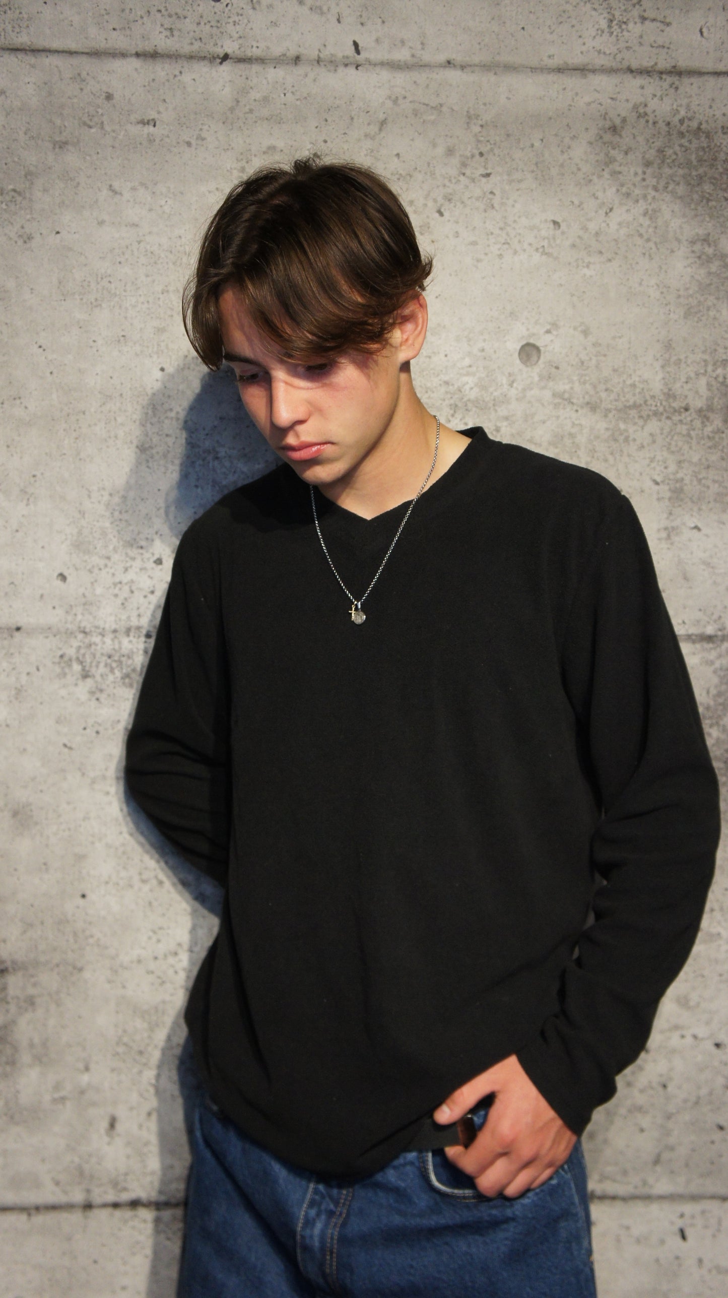 V neck fleece knit sweater (S) Storing