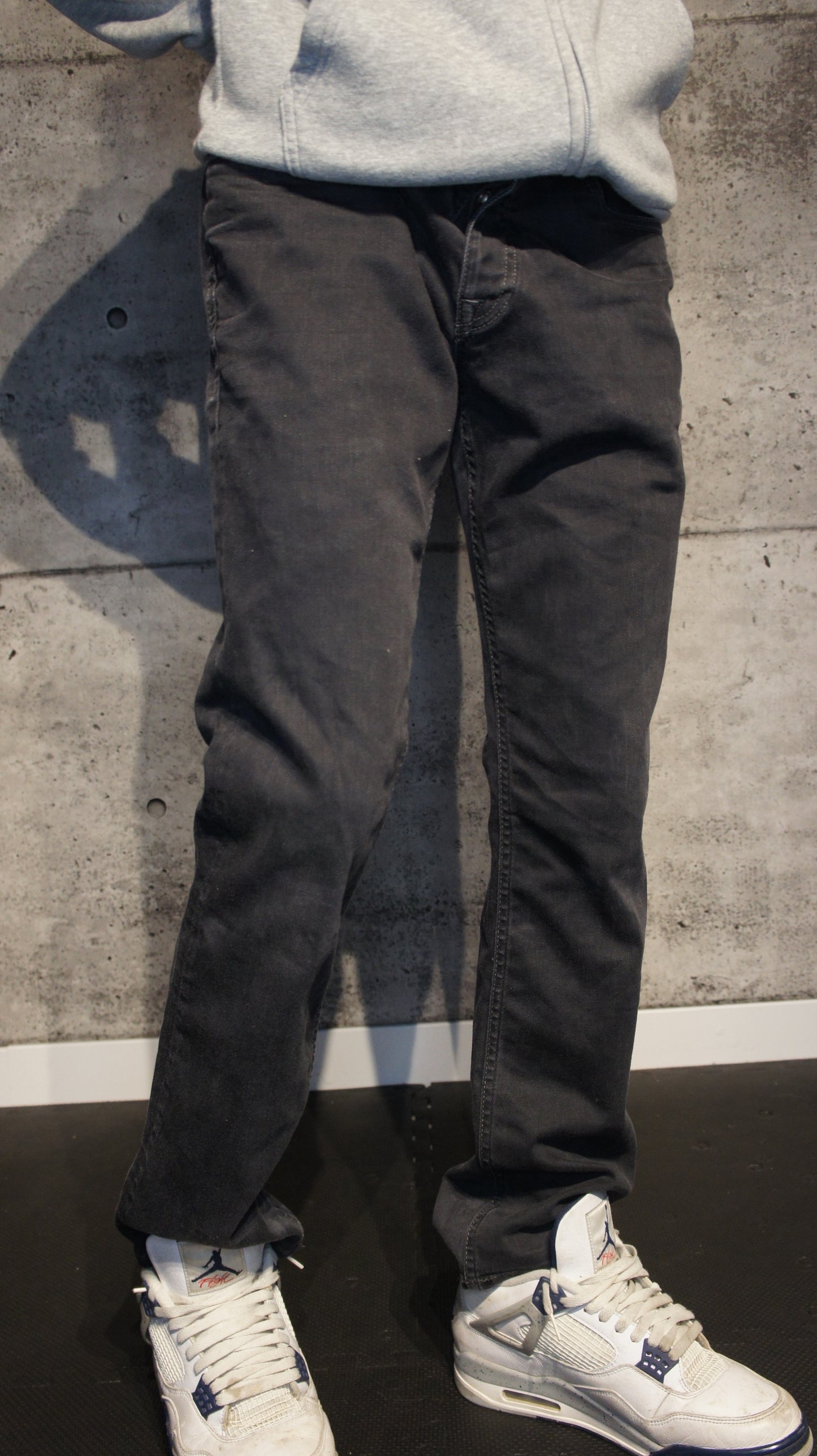 Pantalon coupe régulière multi boutons Storing