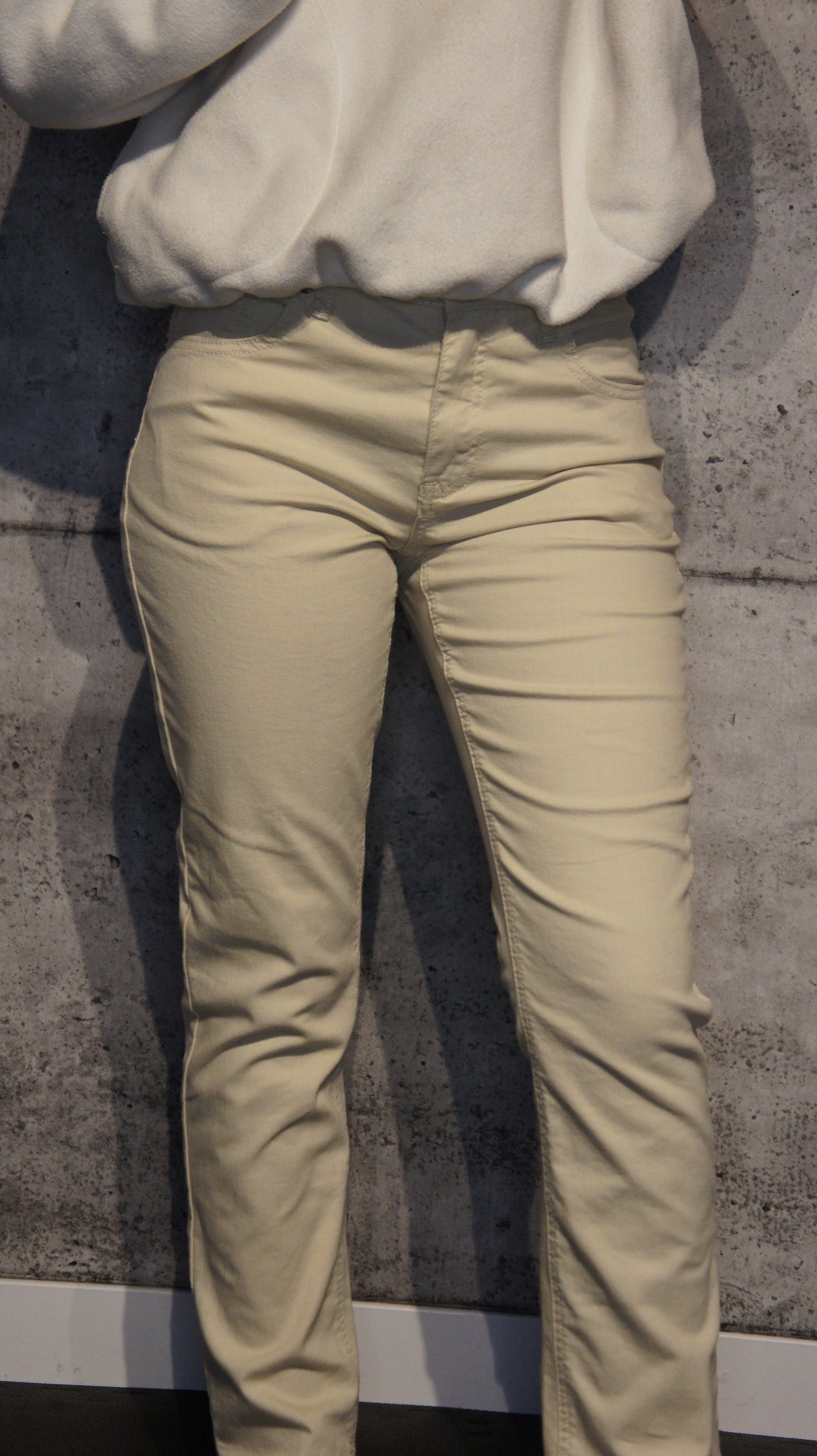 Pantalon slim beige